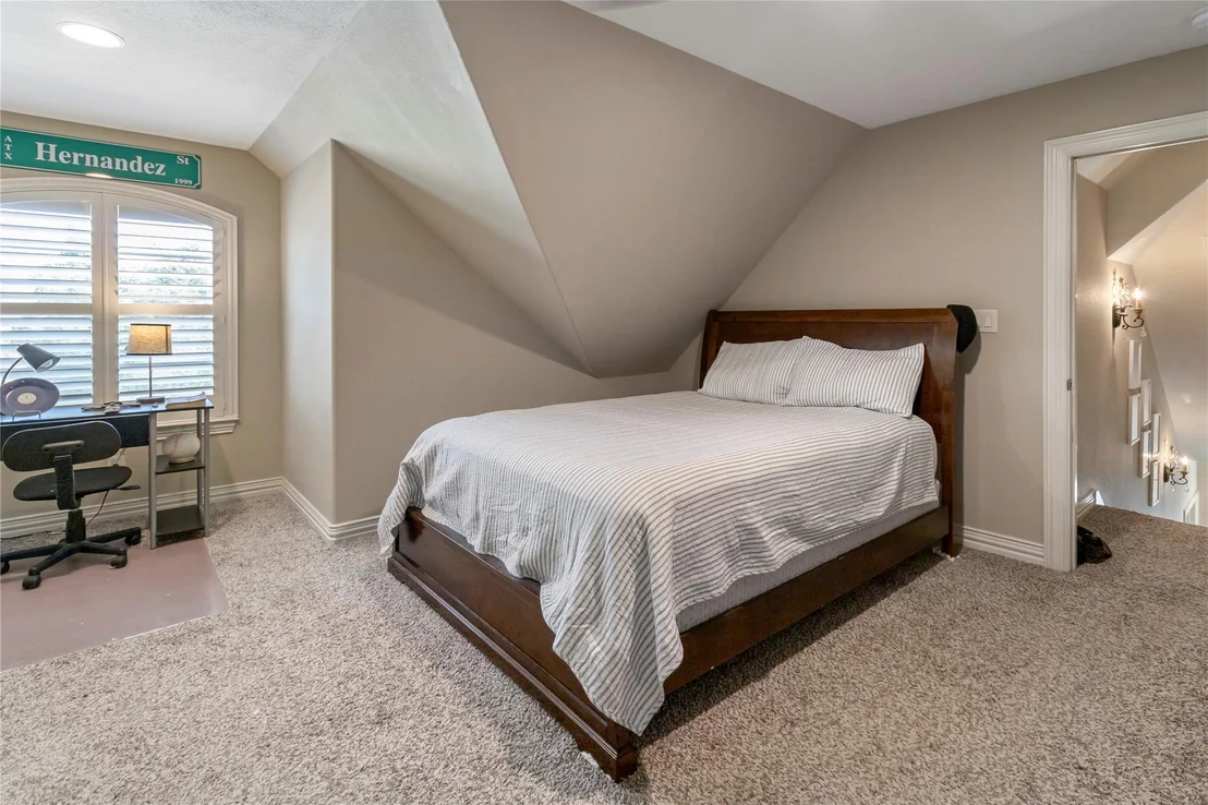 Photo of 3349 Fiddlers Green