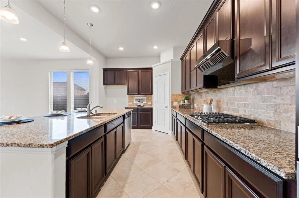 Photo of 8715 Gladiolus Drive