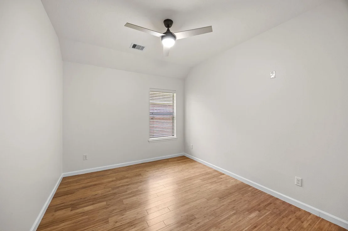 Photo of 2118 Midnight Lane