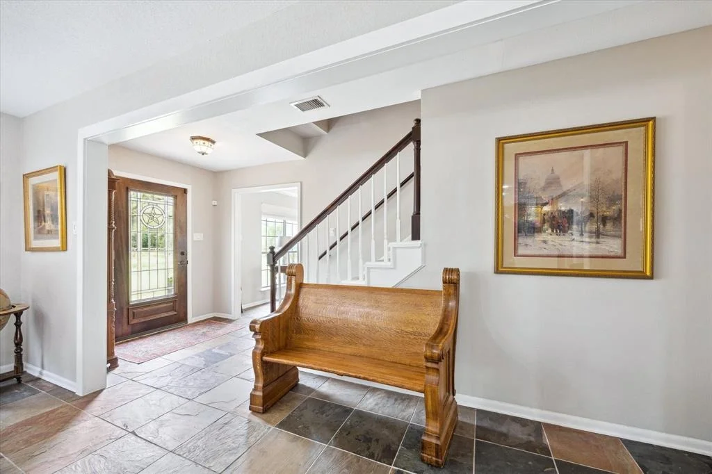 Photo of 575 Oak Meadow Road