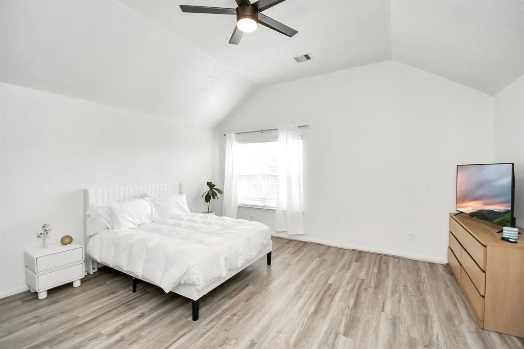Photo of 1732 Don Alejandro