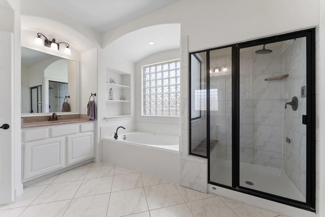 Photo of 15 Cayuga Pond Court