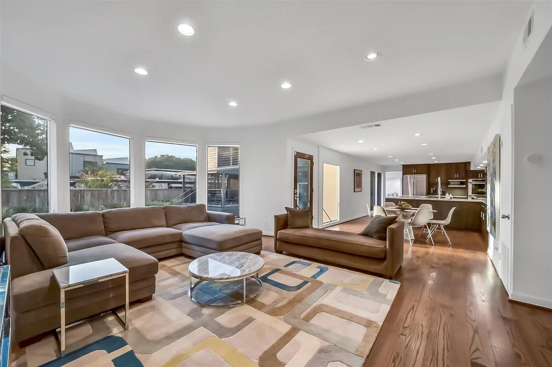 Photo of 5107 Contour Place