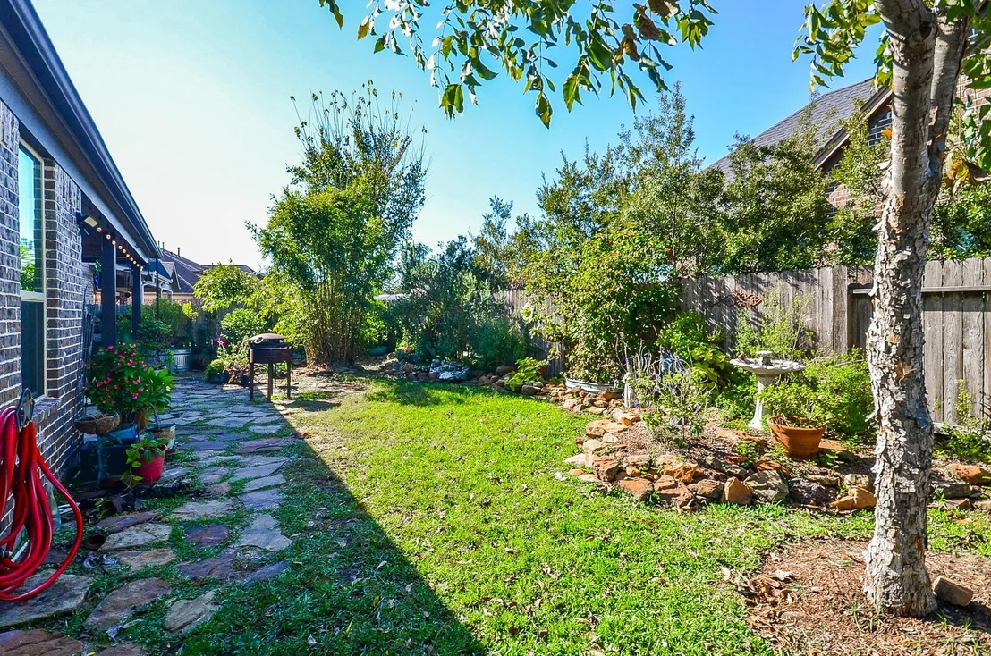 Photo of 19014 Balcones Pine Street