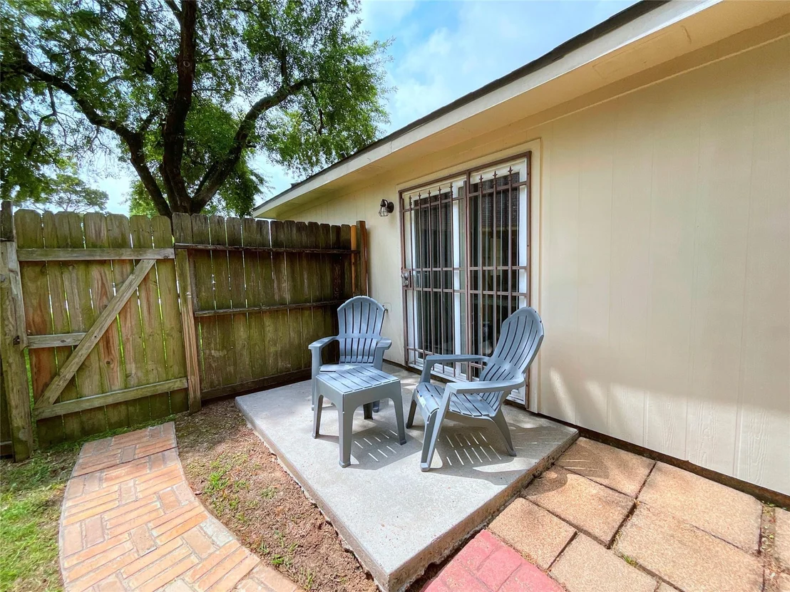 Photo of 1155 Holbech Lane