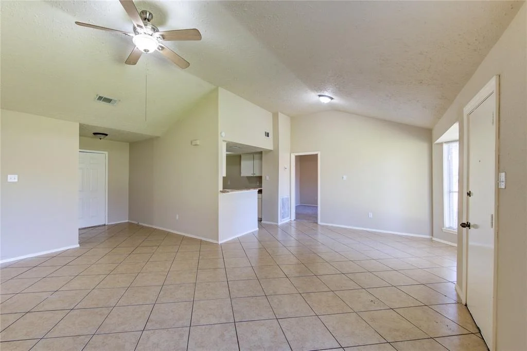 Photo of 6943 Foxwaithe Lane