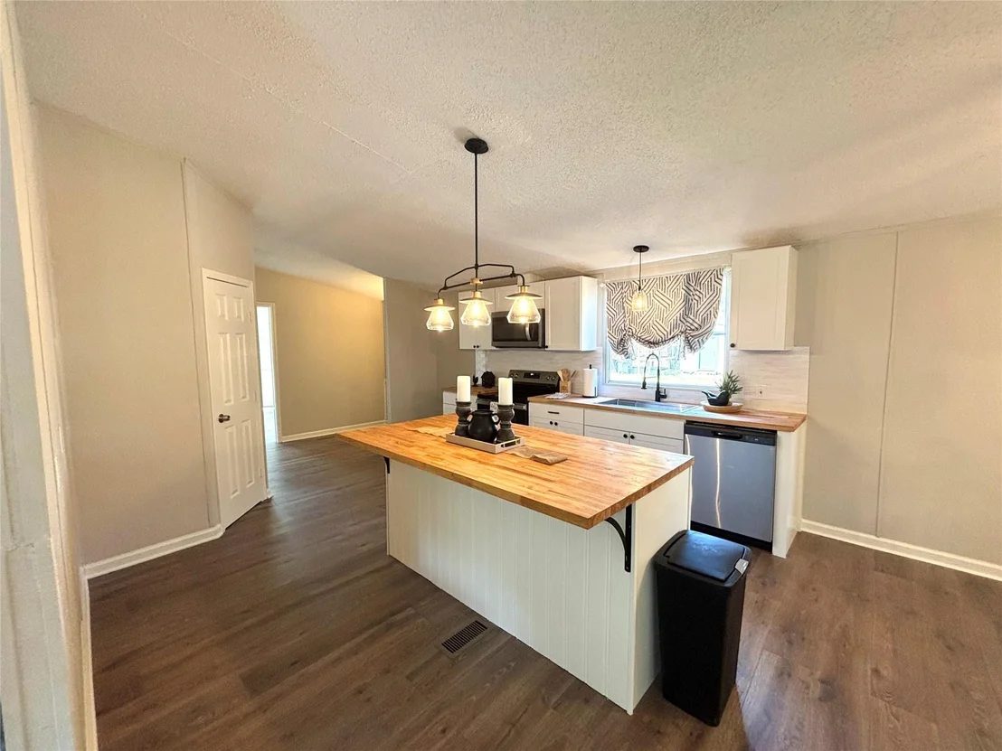 Photo of Unit 1 at 1046 Goodson Loop