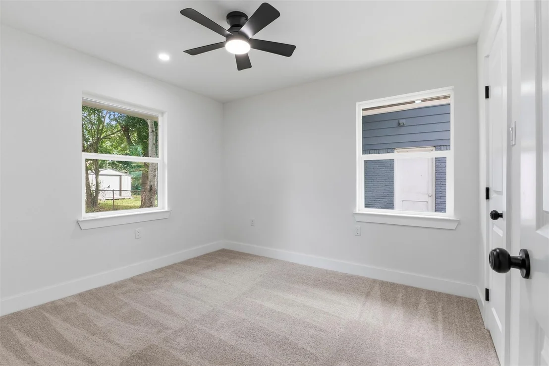 Photo of 3017 Cedarcrest Drive