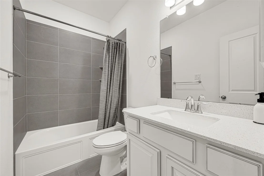Photo of 6023 Verde Place Lane