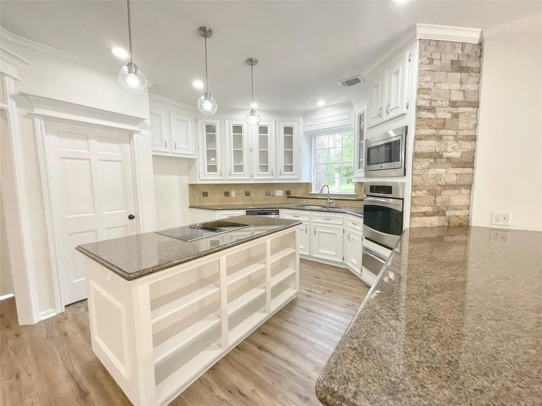 Photo of 1810 Seven Maples Drive