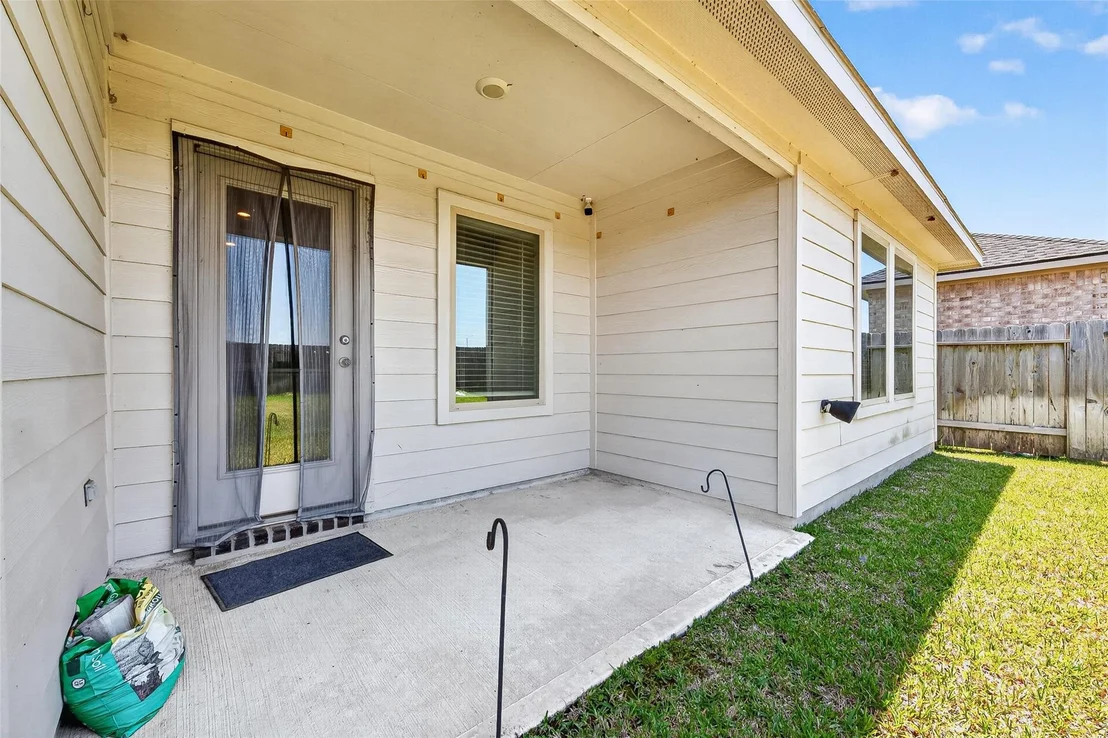 Photo of 21606 Victoria Harbor Drive