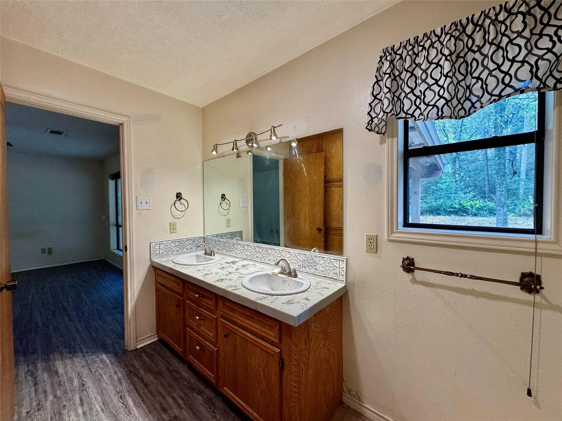 Photo of 220 B H Carroll
