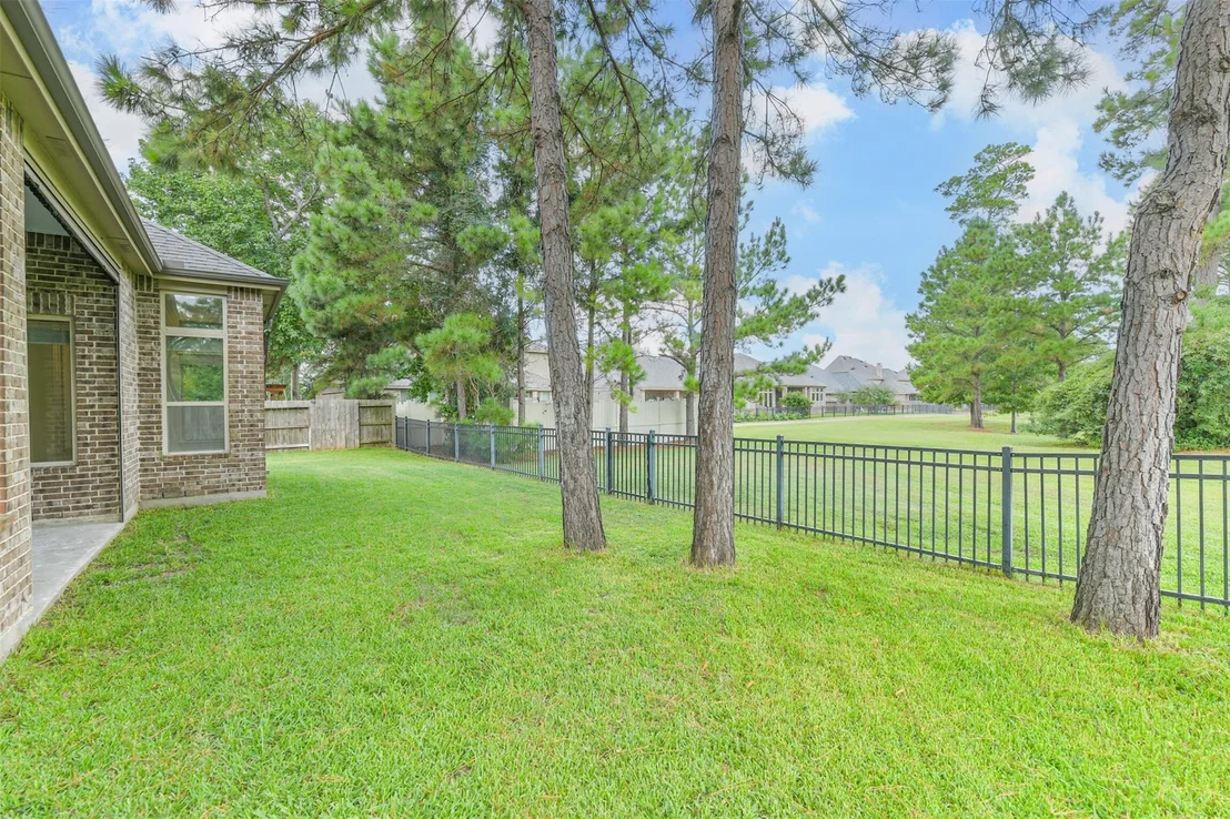 Photo of 8153 Threadtail Street