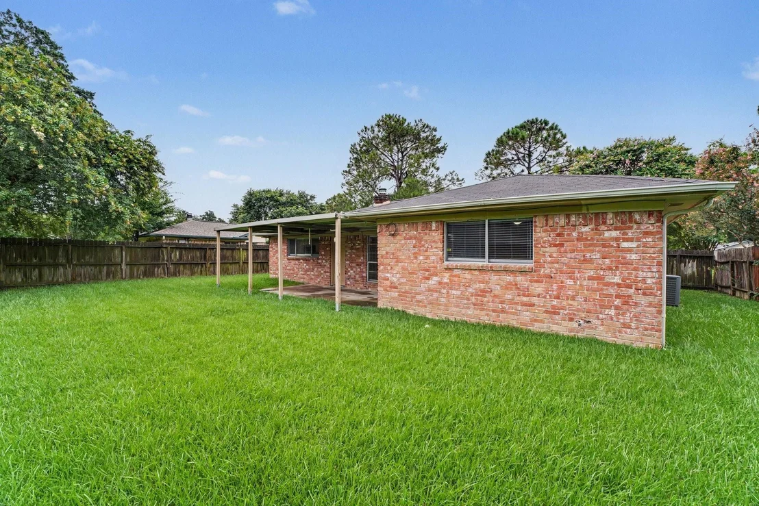 Photo of 419 Pickford Drive