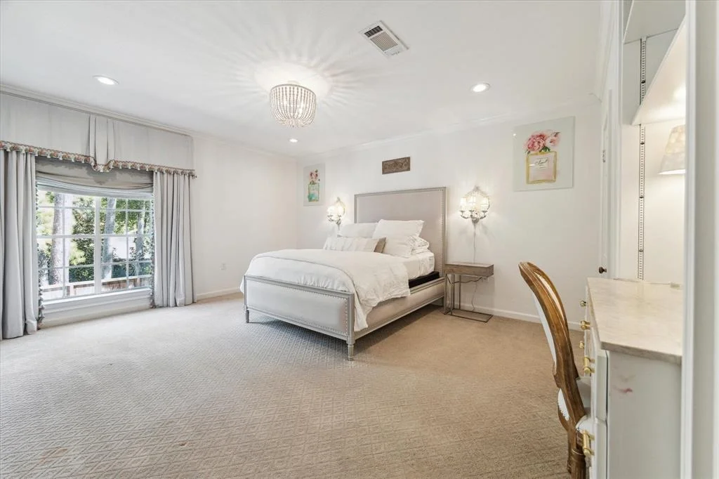 Photo of 667 Shartle Circle