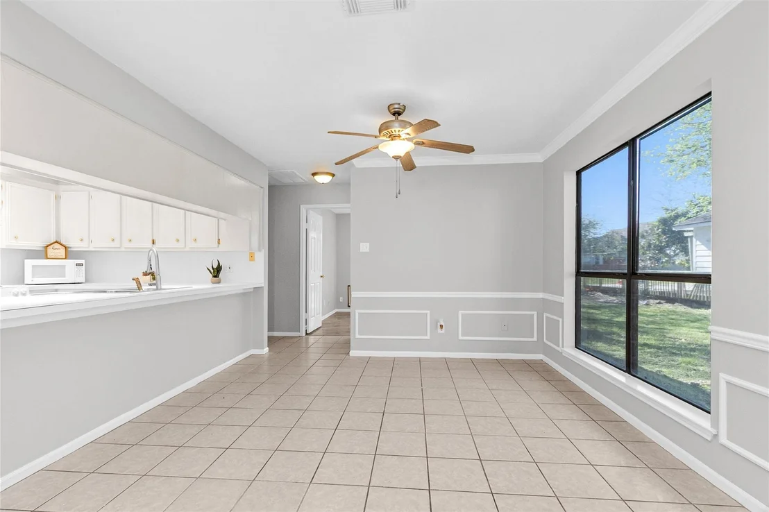 Photo of 127 Golfview Drive