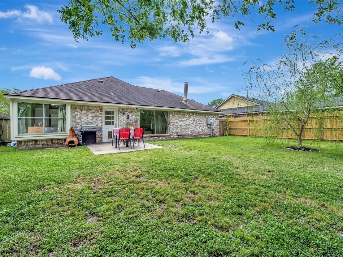 Photo of 5521 Winding Brook Drive