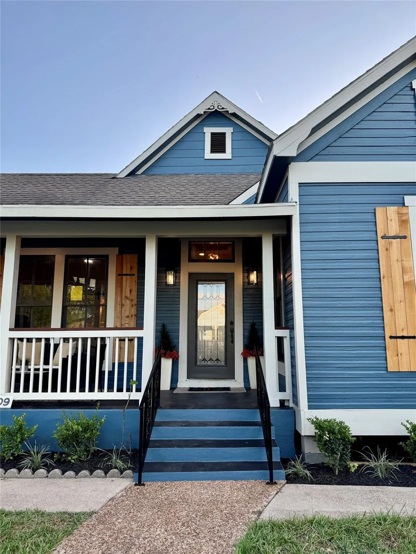 Photo of 2109 Gentry Street