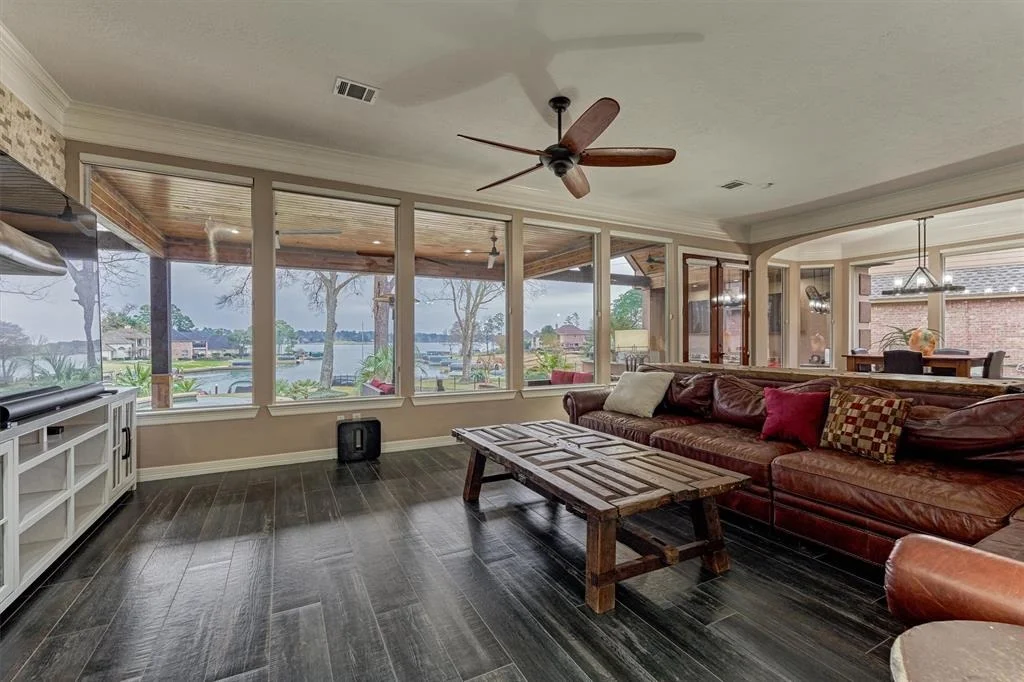 Photo of 1010 The Cliffs Boulevard