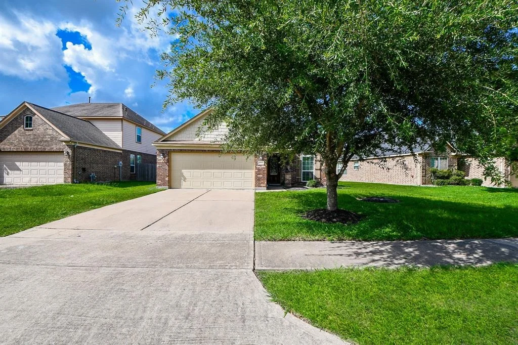 Photo of 19002 Windy Stone Drive