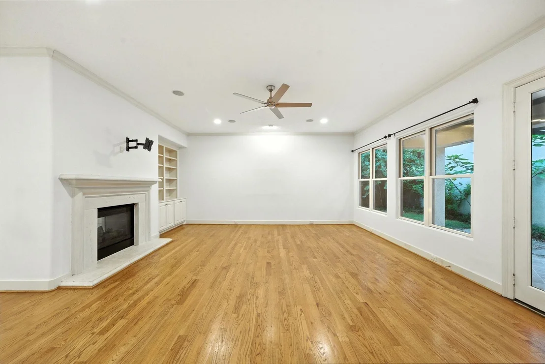 Photo of 2714 Stuart Manor