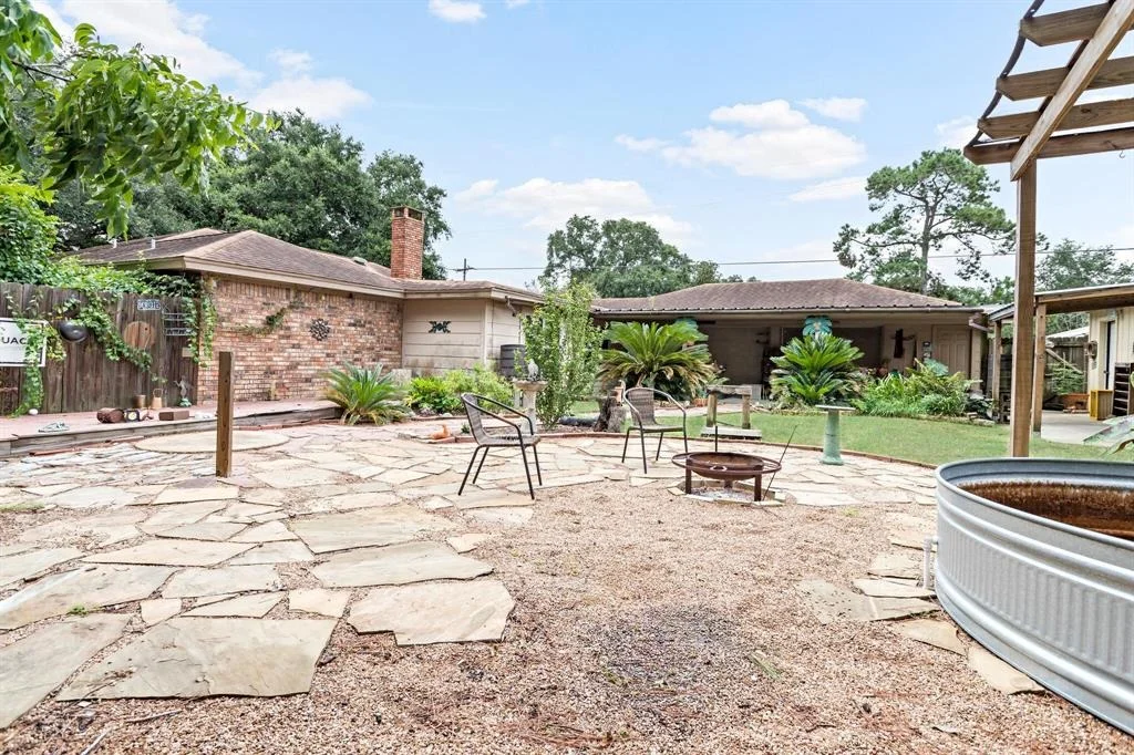Photo of 234 Meneley Road