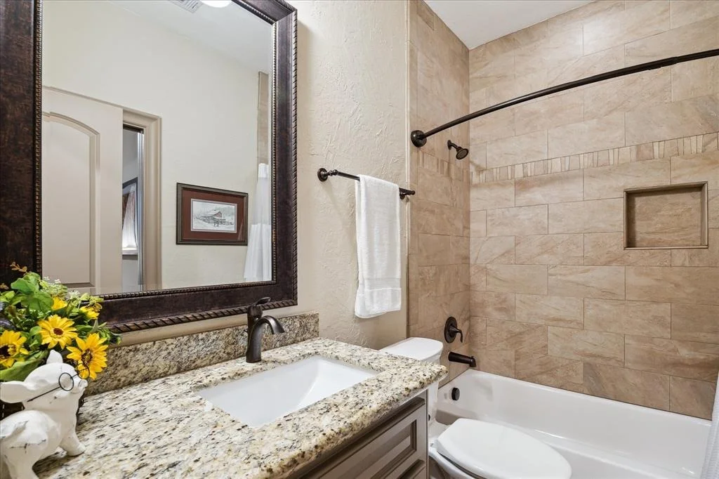 Photo of 24918 Thorton Knolls Drive
