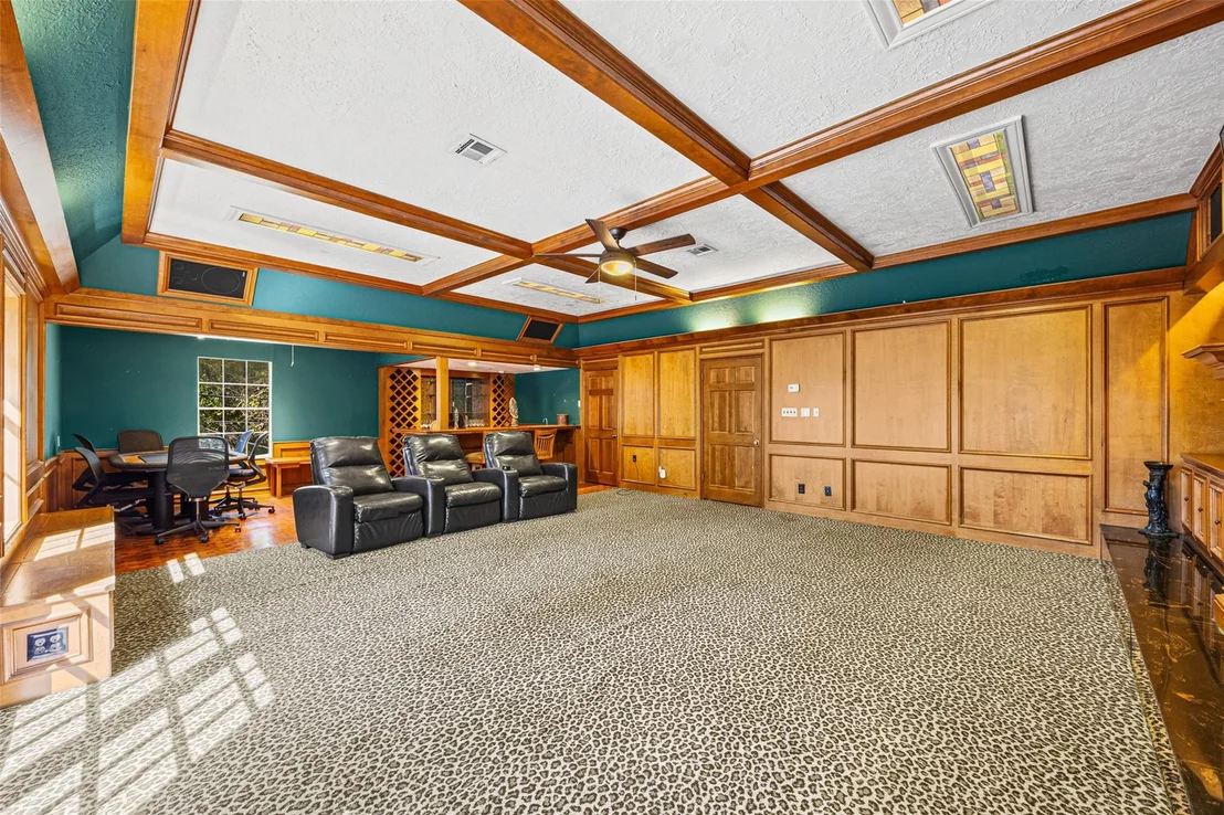Photo of 1906 Castlerock Drive