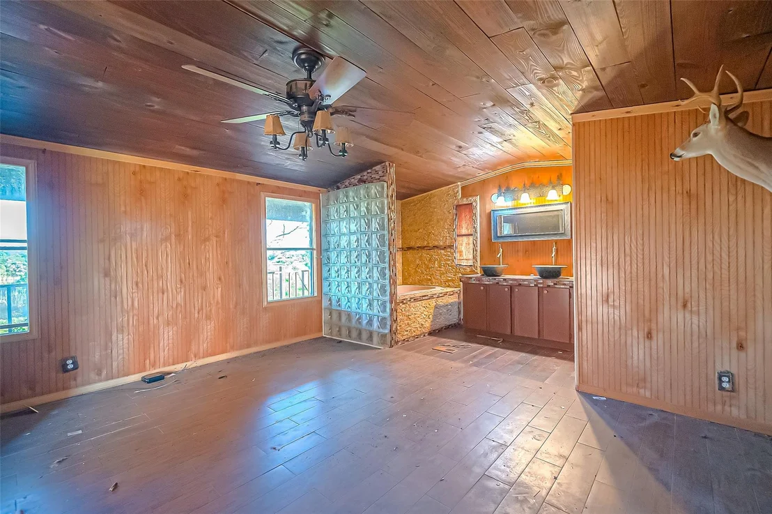 Photo of 2830 County Road 290