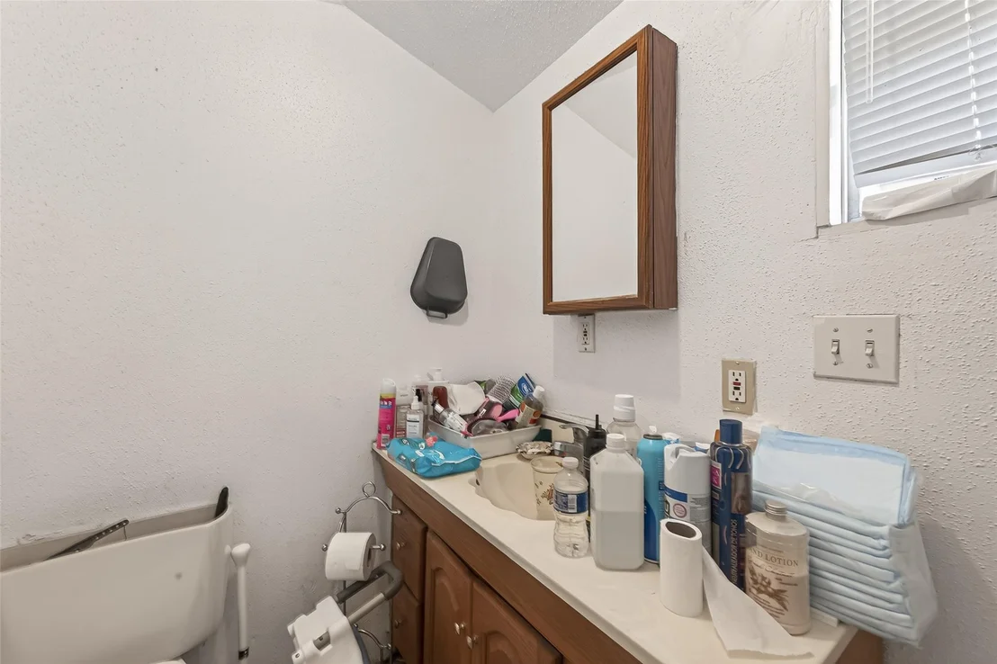 Photo of 1110 Mathis Street