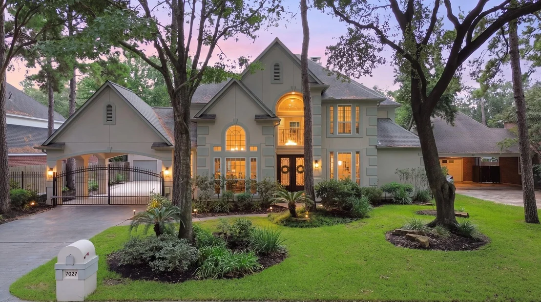 Photo of 7027 Centre Oaks Drive