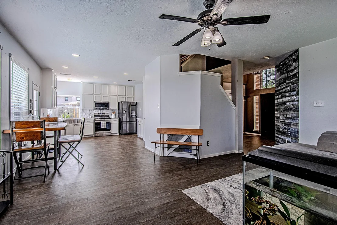 Photo of 7034 Maid Stone Drive