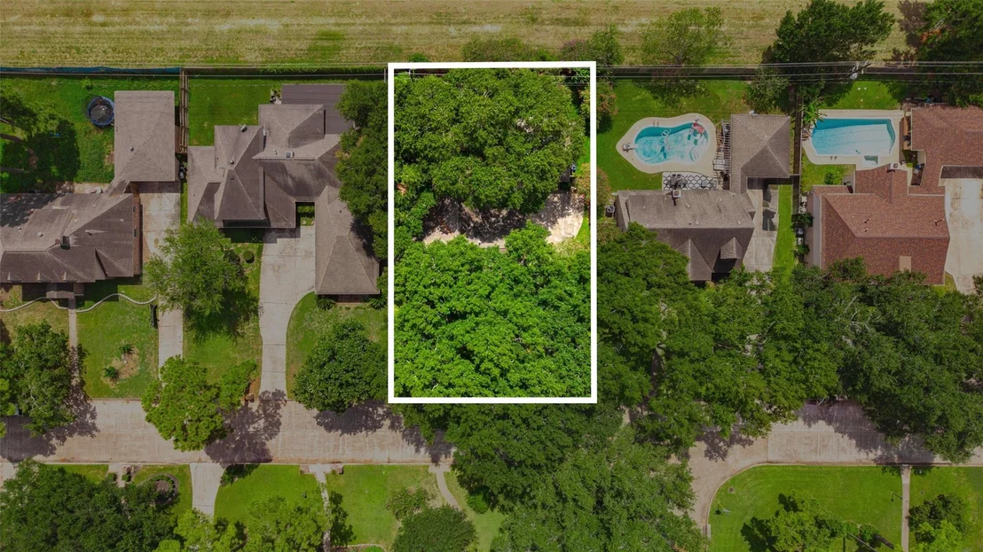 Photo of 18019 Shadow Valley Drive