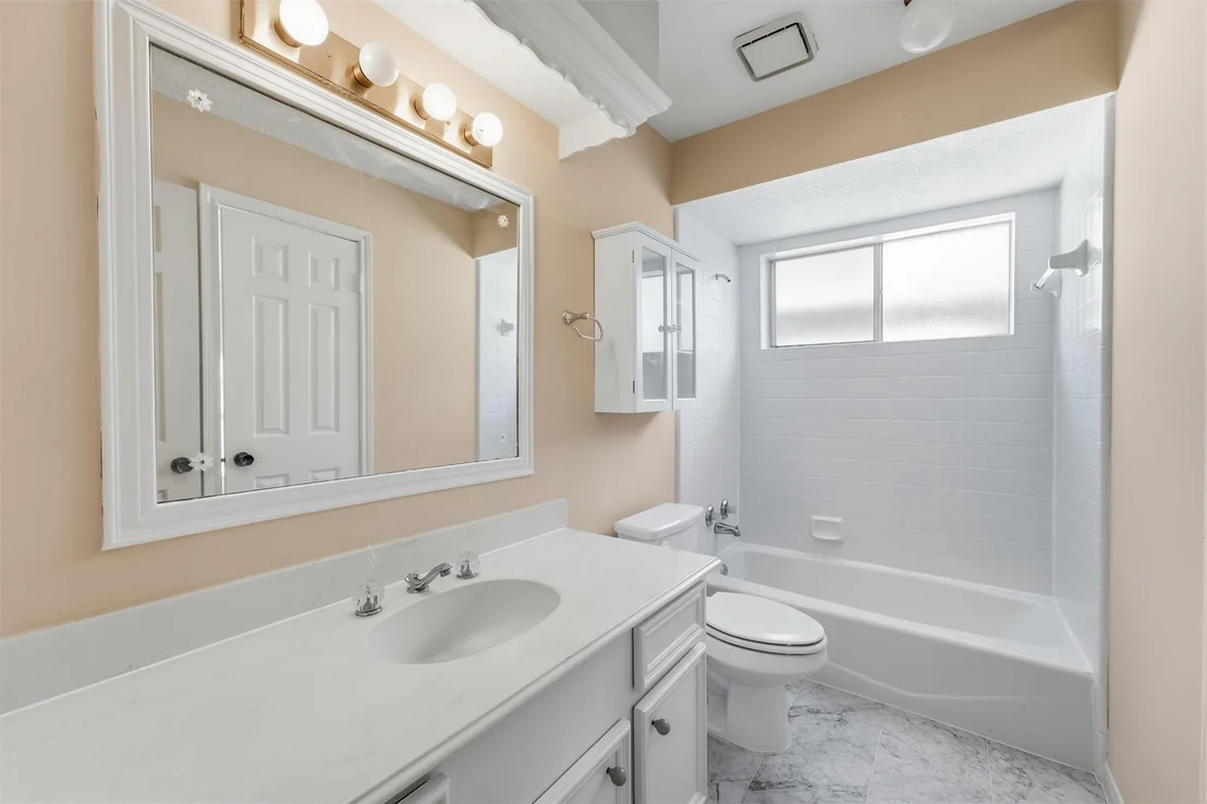 Photo of 16631 Wimbledon Forest Drive