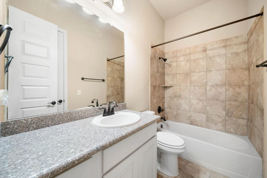 Photo of 34 Edgemont Court
