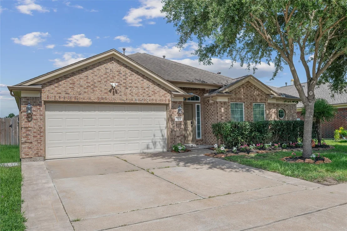 Photo of 8011 Devon Lee Court