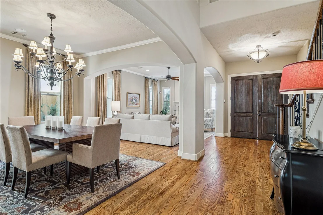 Photo of 2626 Stuart Manor
