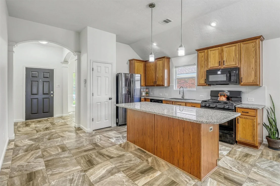 Photo of 6015 Wildbriar Lane