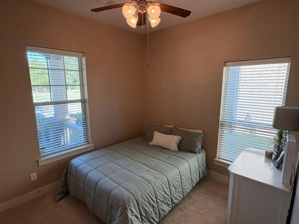 Photo of 18319 Holts Landing Drive