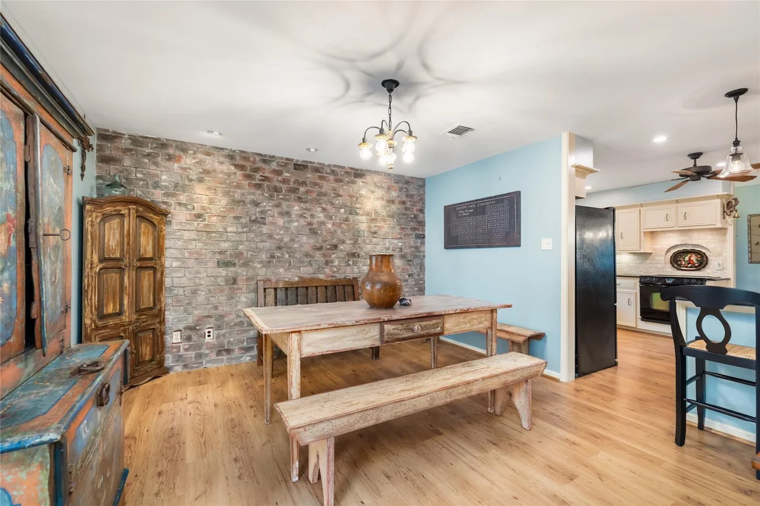 Photo of 5606 Foresthaven Drive