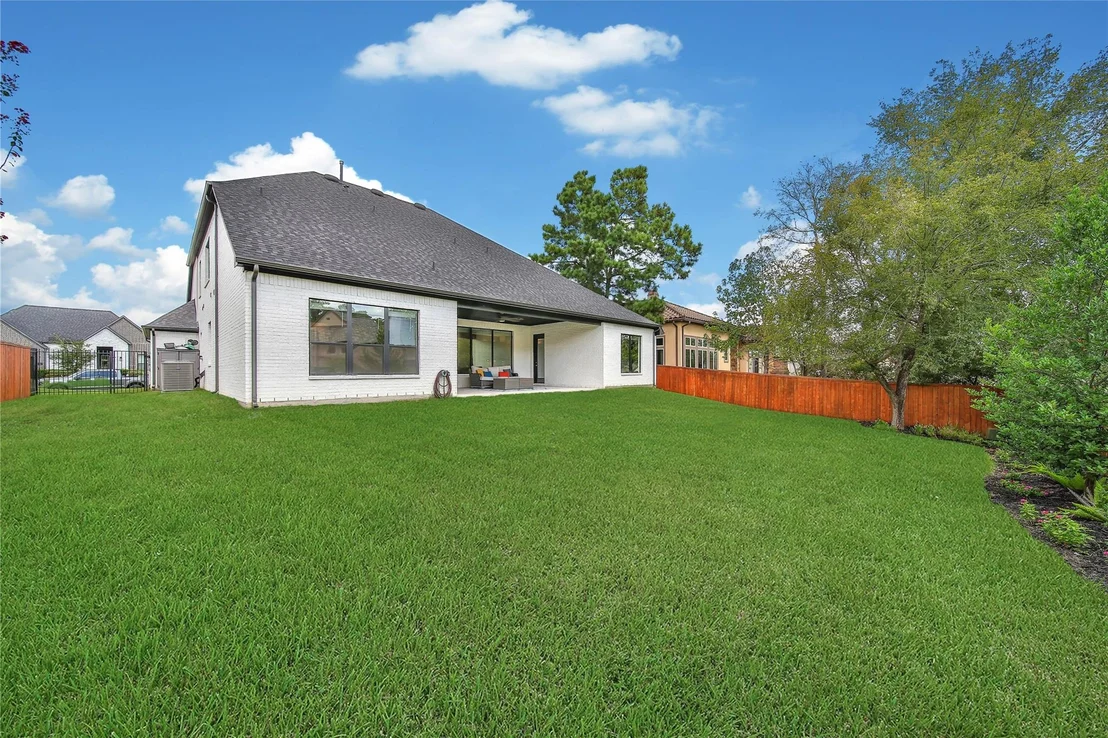 Photo of 115 Oak Estates Drive