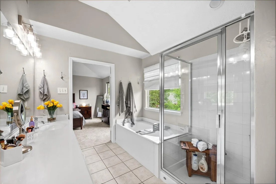 Photo of 814 Legend Spring Drive