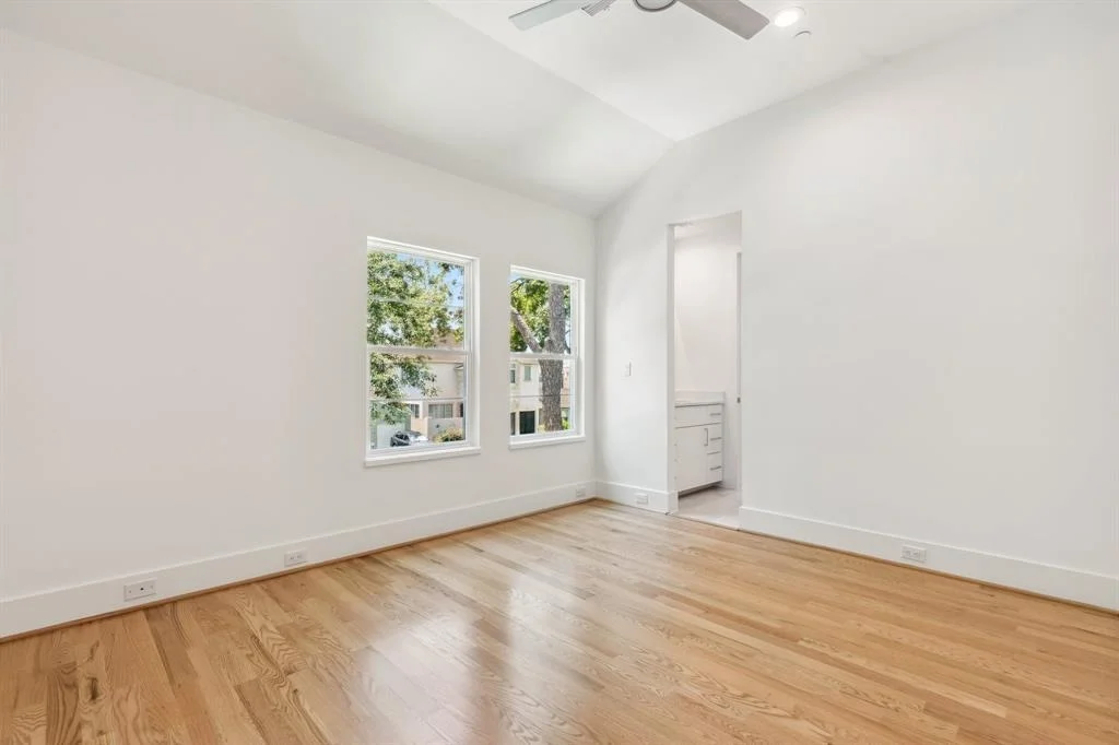 Photo of 5216 Chestnut Street