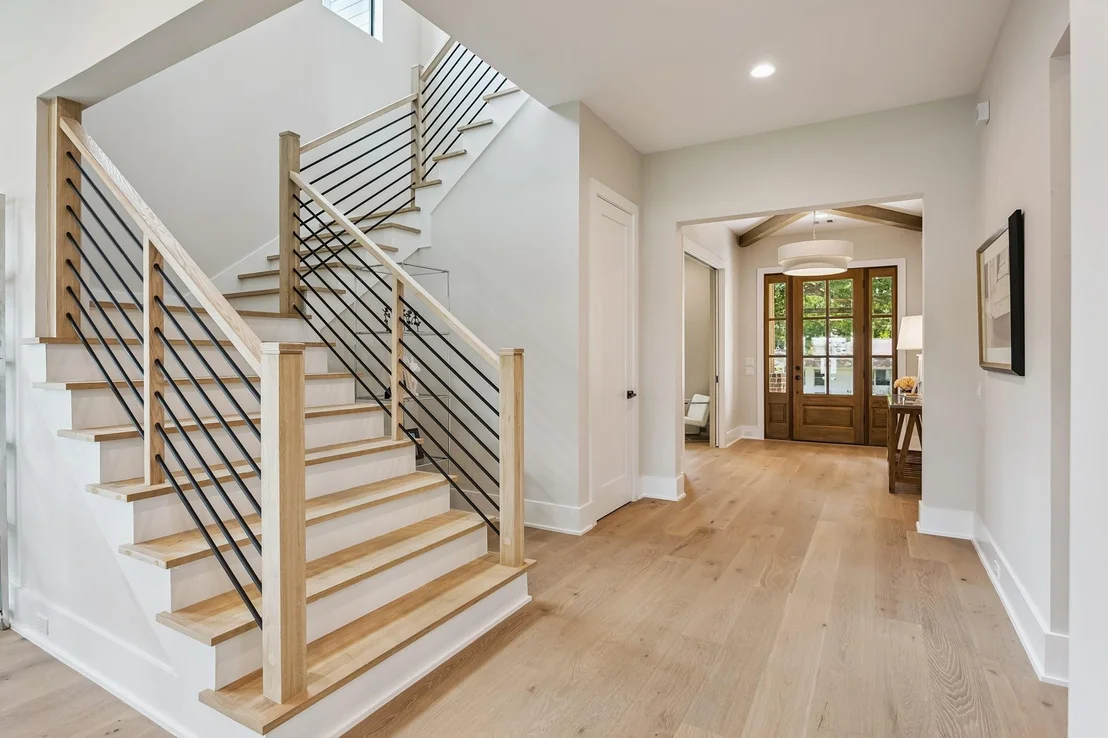 Photo of 2214 Chantilly Lane