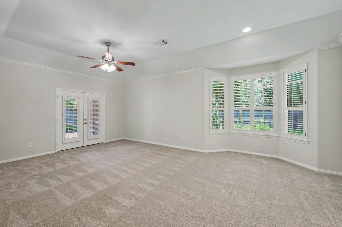 Photo of 22 N Castlegreen Circle