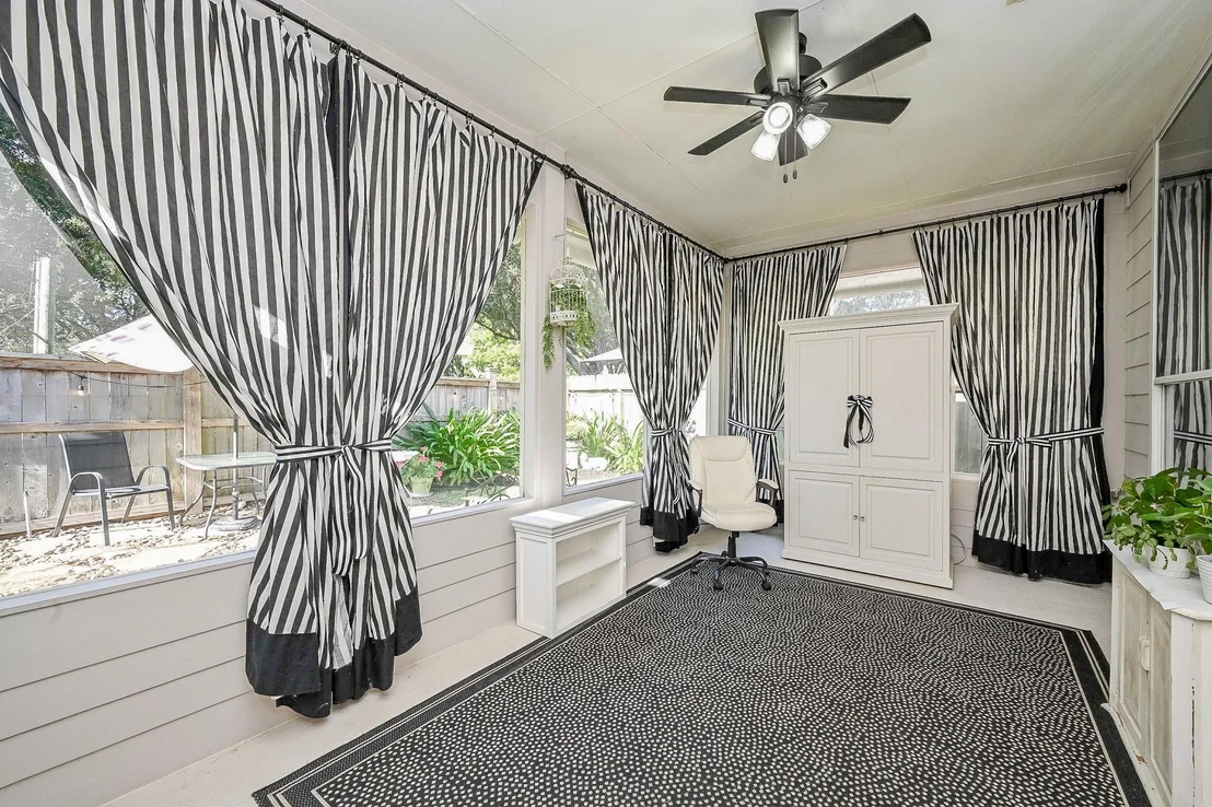 Photo of 21731 Shallow Glen Lane