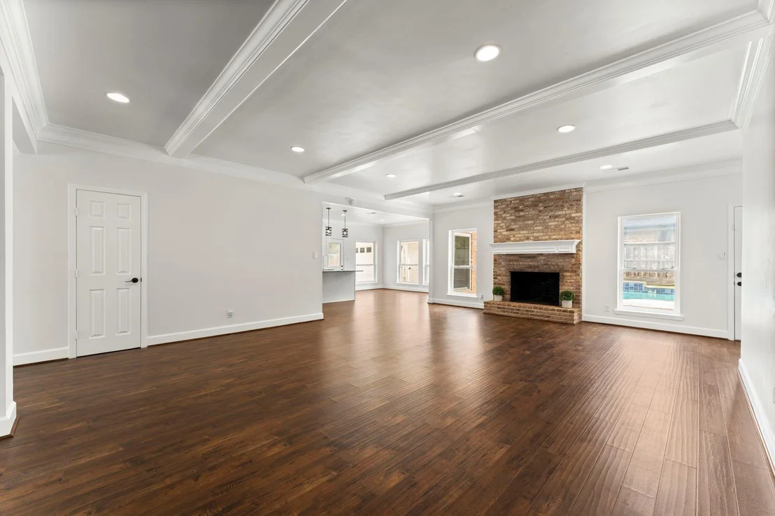 Photo of 1106 Crossroads Drive