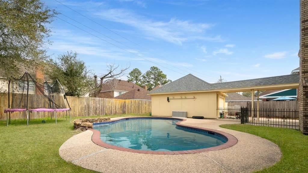 Photo of 5923 Silent Oaks Drive