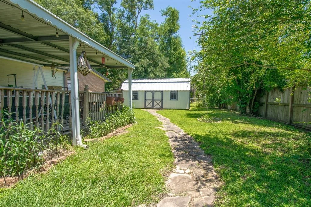 Photo of 725 Cedar Lawn Drive