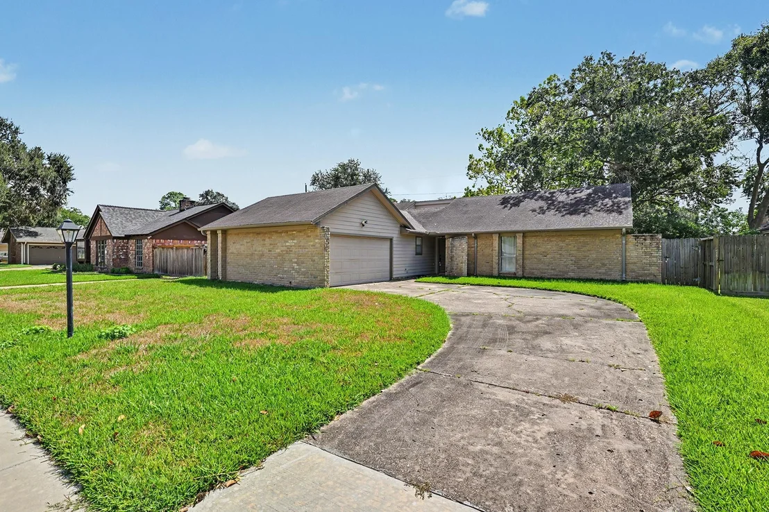 Photo of 22527 Indian Ridge Drive